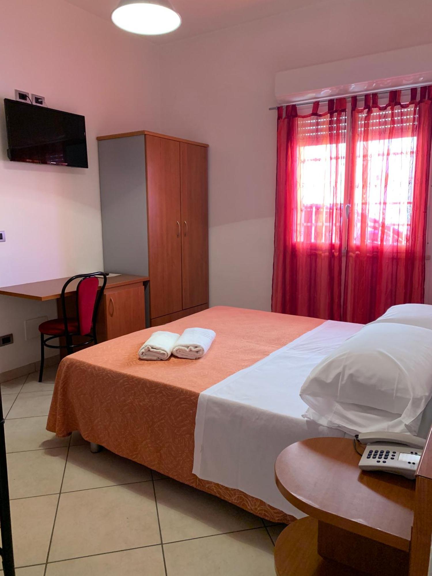 Melody Hotel Cervia Esterno foto