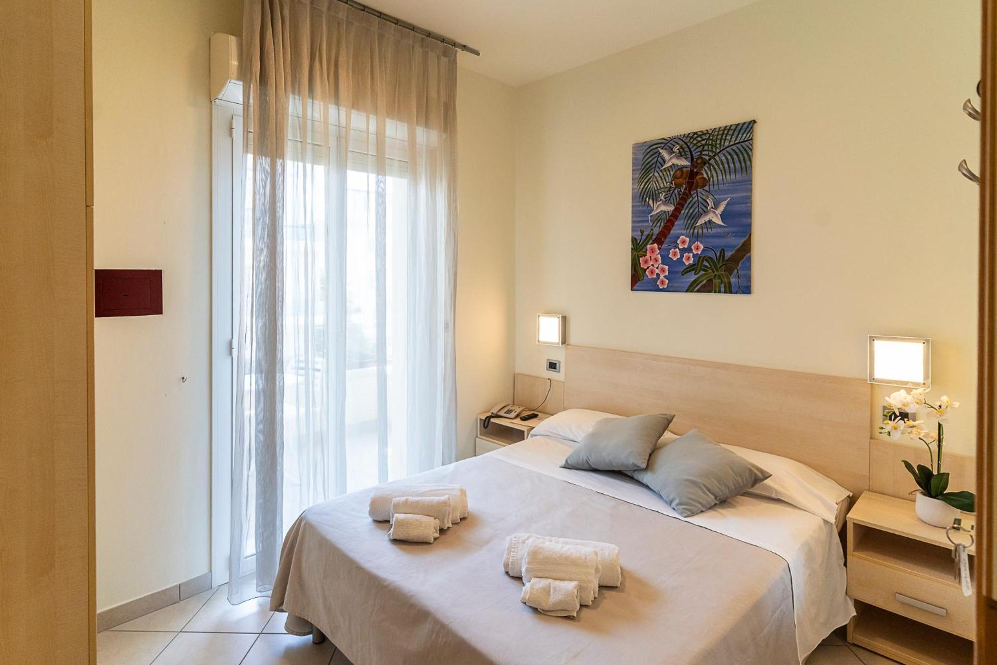 Melody Hotel Cervia Esterno foto