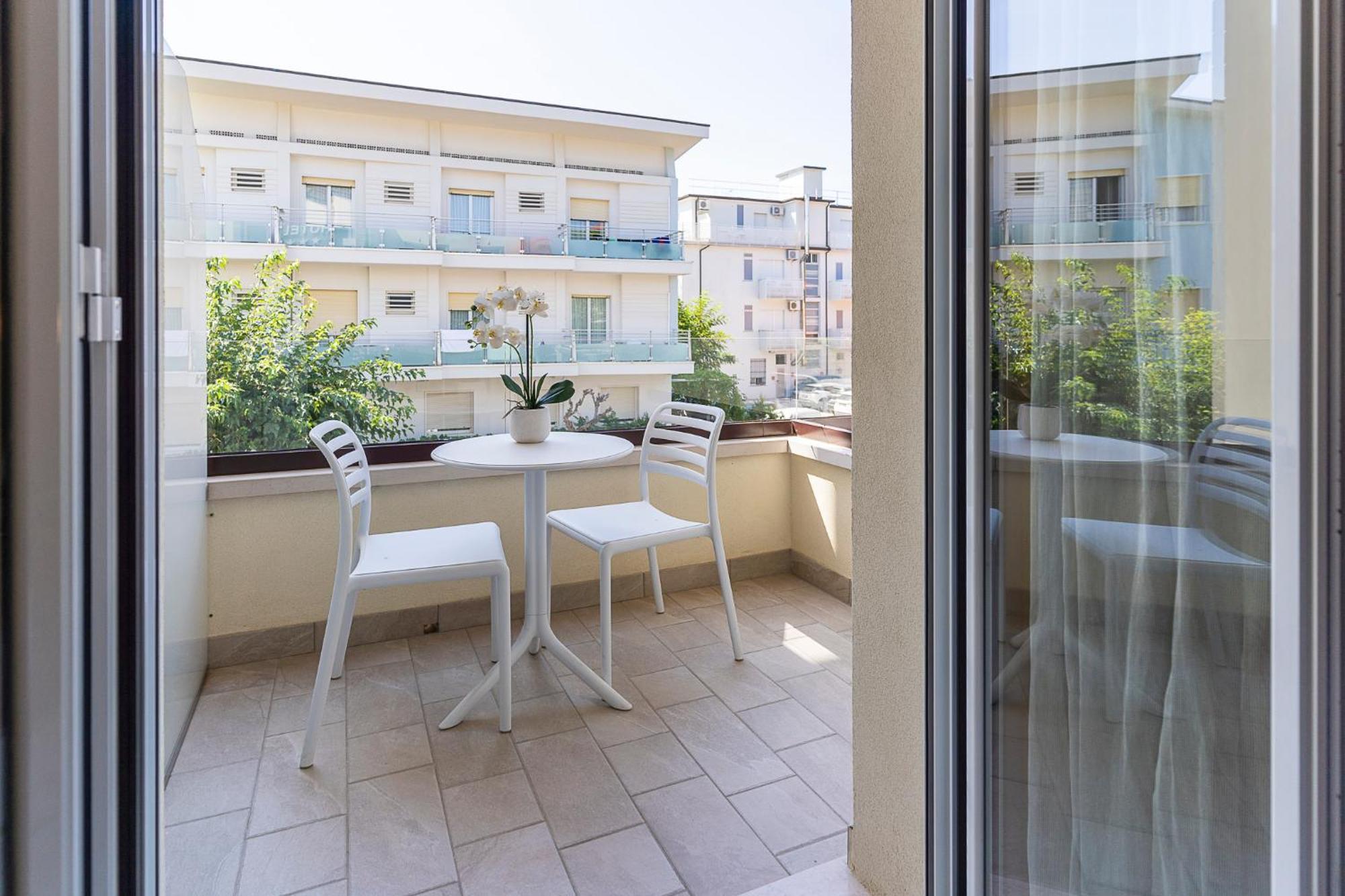 Melody Hotel Cervia Esterno foto